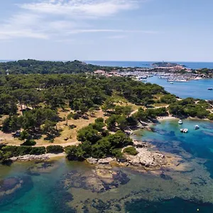 **** Hotel Helios & - Ile Des Embiez Francia